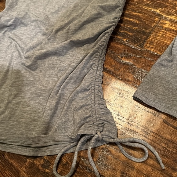 Lululemon Cinch It Long Sleeve Heathered Medium Grey Sz 4 NWT - Picture 6 of 7